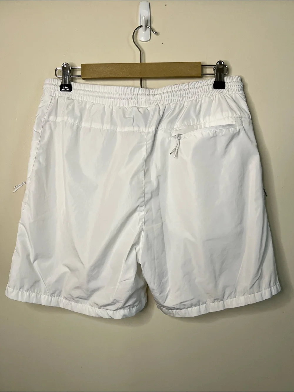 SS19 Kith White Nylon Meshed Lined Active Swim Shorts Size M *FLAWS*